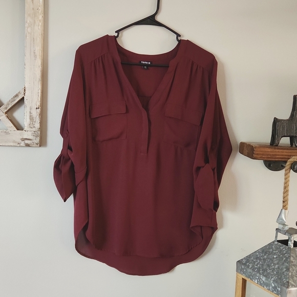 TORRID 3/4 Sleeve Blouse, 1/2 Button, Burgundy, Flowy Lightweight - Picture 4 of 6
